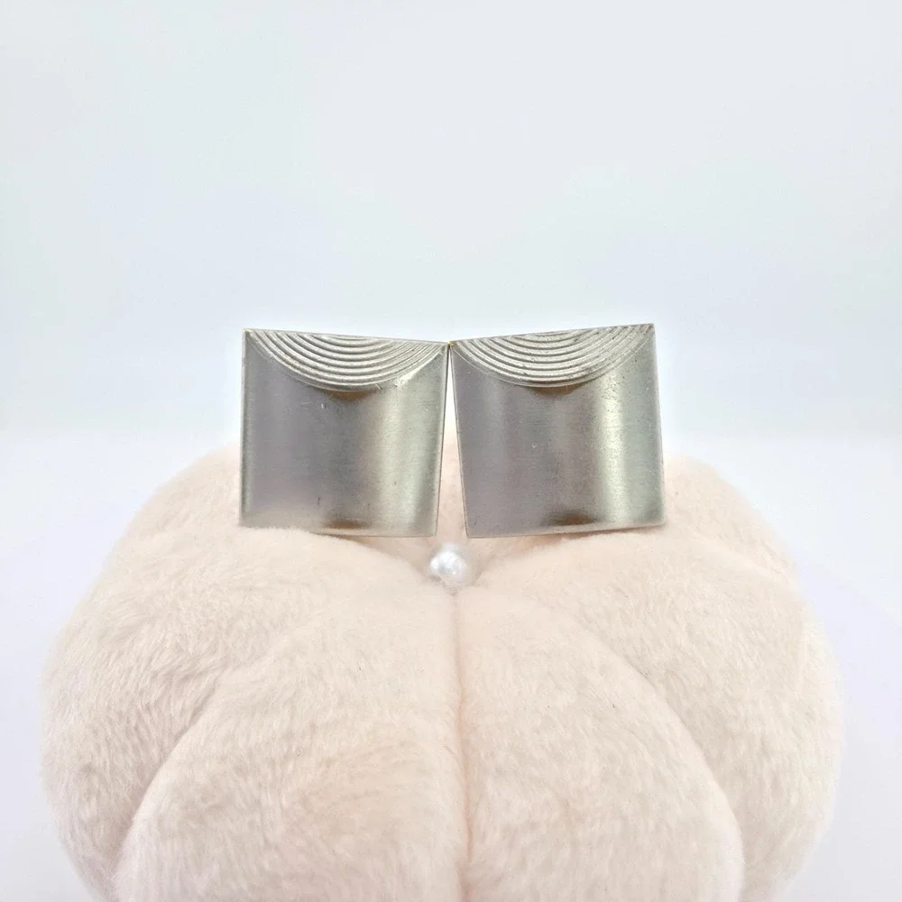 Vintage SWANK Square Cufflinks Engraved Arch Edge Art Deco Brushed Silver Tone